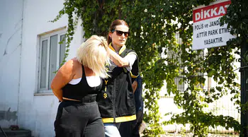 Adana'da silahlı saldırı: 1 ölü, 4 yaralı ve 6 zanlı tutuklandı!