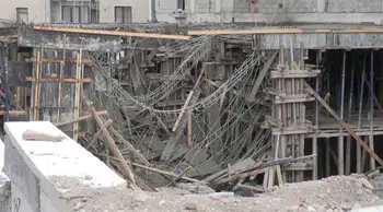 Erzurum'da inşaattaki çökmede 2 işçi yaralandı