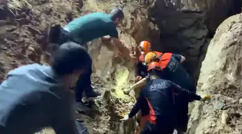 Elazığ'da kaynak suyu hattı kazısında göçük altında kalan işçi öldü