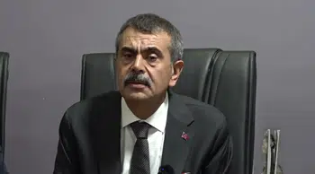 Bakan Tekin, bıçaklı saldırıda bir öğrencinin yaşamını yitirdiğini açıkladı
