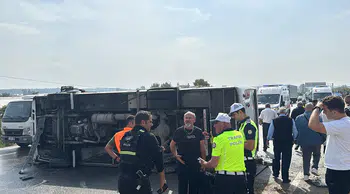 Antalya'da feci kaza! 17 kişi yaralandı