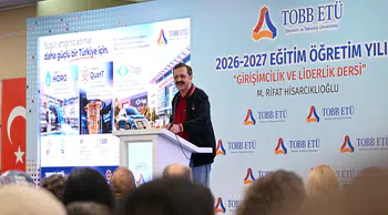 Hisarcıklıoğlu, Girişimcilik ve Liderlik dersinde öğrencilere seslendi