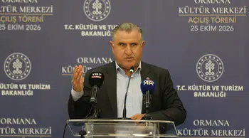 Bakan Bak: “Türkiye'de 650 gençlik merkezimiz var”