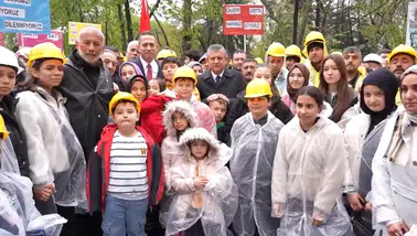 CHP Genel Başkanı Özel, eylem yapan maden işçilerini ziyaret etti