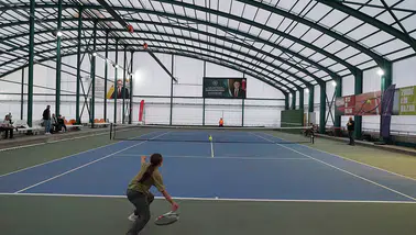 19 Mayıs Tenis Turnuvası, 62 genç sporcunun katılımıyla başladı