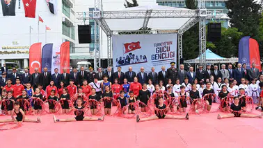 Kahramanmaraş ve çevre illerde Atatürk'ü Anma, Gençlik ve Spor Bayramı kutlandı