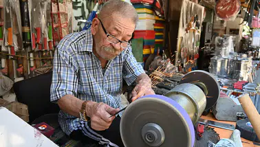 Antalya'da bıçakçıların Kurban Bayramı mesaisi sürüyor