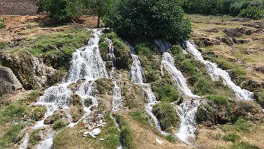 Geçen yıl kuruyan Sakçagözü Şelalesi yeniden akmaya başladı