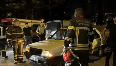 Araçta hareketsiz bulunan genç kaldırıldığı hastanede öldü