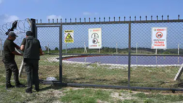 Yangın söndürme havuzlarındaki boğulmalara dikenli tel ve boyalı önlem