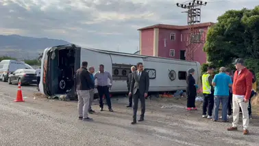 Kırıkkale'de yolcu otobüsü devrildi! 41 kişi yaralandı