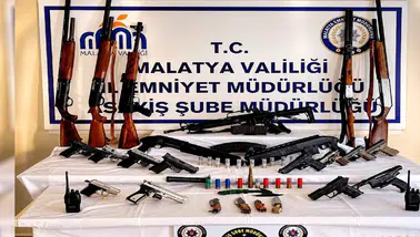 Sosyal medyada silah paylaşımı yapan 56 şüpheli yakalandı
