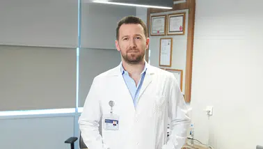 Kanser tedavisinde yaz sıcakları için sıvı kaybı ve güneş hassasiyeti uyarısı