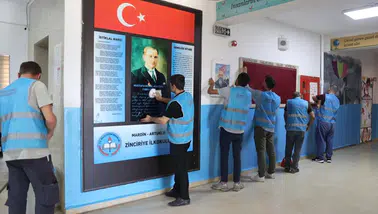 Doğu bölgesindeki yükümlüler, okulları yeni eğitim dönemine hazırladı