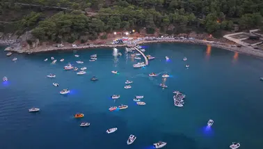 Antalya'da balıkçılar en büyük balığı tutmak için yarıştı