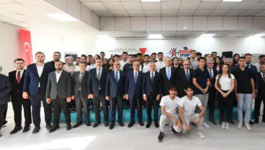 Kahramanmaraş’ın örnek projesi Pusula Maraş Eğitim Merkezi açıldı