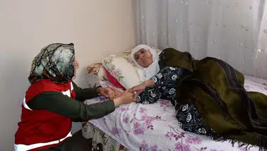 Evde bakım yardımı ödemeleri hesaplara yatırılıyor