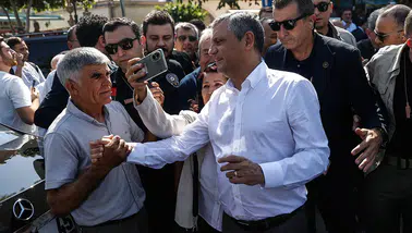 Yeni Parti Genel Başkanı Özel, Mersin'de halk buluşmasına katıldı