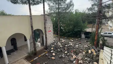 Diyarbakır'da kuvvetli sağanak ve fırtına hasara yol açtı