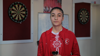 15 yaşında dartta dünya şampiyonluğuna ulaştı