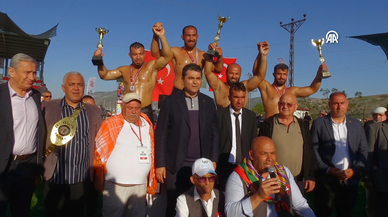 42. Karaadilli Yağlı Güreşleri'nin başpehlivanı Feyzullah Aktürk oldu