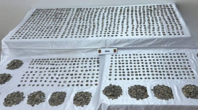 6 bin 310 sikke ele geçirildi