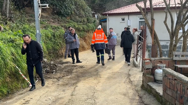 Bahçesinde ve odasında metan gazı belirlenen ev boşaltıldı
