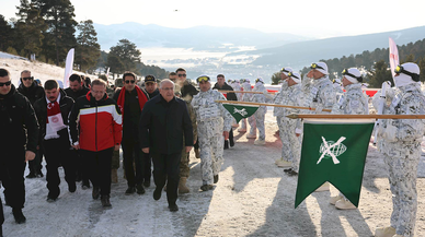 Bakan Güler, kurmaylarıyla Sarıkamış’ta