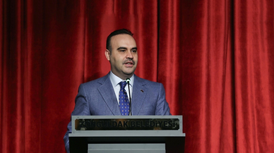 Bakan Kacır, ‘İmkan verildiğinde bu milletin evlatları en iyisini yapar’