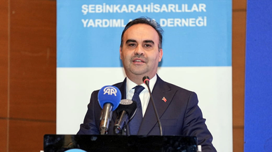 Bakan Kacır, Türkiye'nin balistik füzelerini geliştirdiğini bildirdi