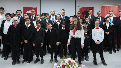 Bakan Tekin, Beyaz Baston Görme Engelliler Haftasında öğrencilerle bir araya geldi