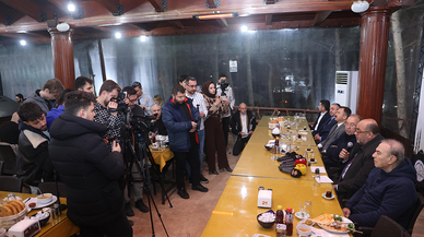 Başkan Akpınar, basın mensuplarıyla iftar programında bir araya geldi