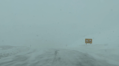 Bayburt-Erzurum kara yolu çığ nedeniyle ulaşıma kapandı
