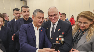CHP Genel Başkanı Özel, şehit aileleri ve gazilerle iftarda buluştu