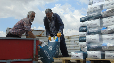 Çiftçilere 8 bin 800 kilogram soya tohumu dağıtımı yapıldı