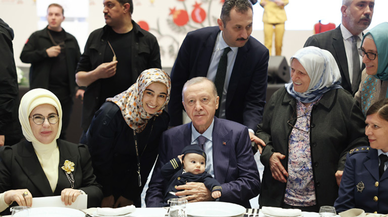 Cumhurbaşkanı Erdoğan, ‘Toplumun temeli aile, ailenin temeli annelerdir’