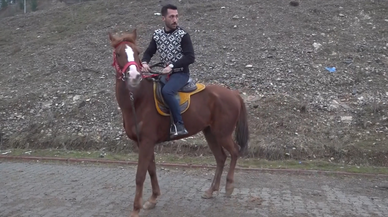 Dede yadigarı atçılığı yaşatmak için çiftlik kurdu