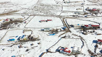 Ekim ayında köyler beyaza büründü