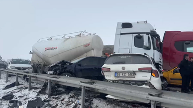 Erzurum’da art arda 2 zincirleme kaza!