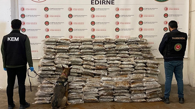 Gümrüklerde zehir tacirlerine darbe! 484 kilo uyuşturucu ele geçirildi