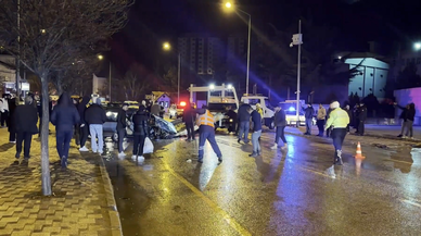 Gümüşhane'de iki otomobilin çarpışması sonucu 1 kişi öldü, 3 kişi yaralandı