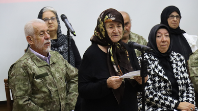 Huzurevi sakinleri Milli Mücadele kahramanlarını anmak için sahneye çıktı
