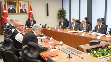 İçişleri Bakanı Çiftçi, sınır illerin valileri ile güvenlik toplantısı yaptı