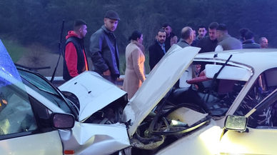 İki otomobilin çarpıştığı kazada 1 kişi öldü, 6 kişi yaralandı