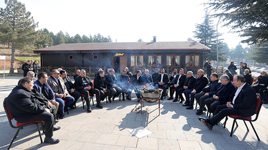 İş dünyası, Kahramanmaraş’ın gözdesi Yalnız Ardıç Millet Bahçesi’nde buluştu