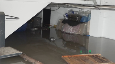 İzmir'de etkili olan sağanak yaşamı olumsuz etkiledi