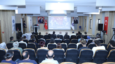 KİÜ’de asker-sivil ilişkileri, müdahaleler ve 15 Temmuz’u anlamak konferansı verildi