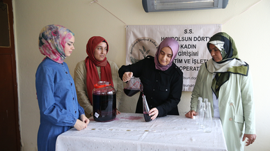 Kooperatifleşen kadınlar sirke satarak gelir elde ediyor