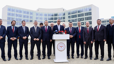 Memişoğlu, Trabzon Şehir Hastanesi inşaatında incelemelerde bulundu
