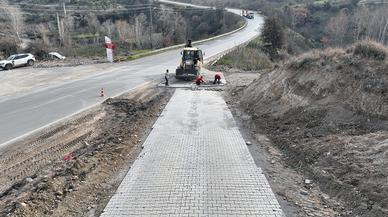 Onikişubat kırsalında bir mahallenin daha ulaşımı iyileştirildi
